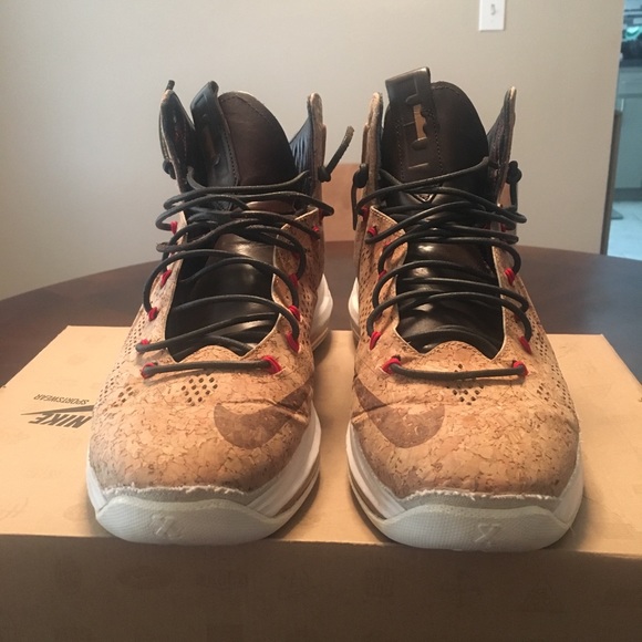 Nike LeBron X Cork QS - Picture 2 of 4